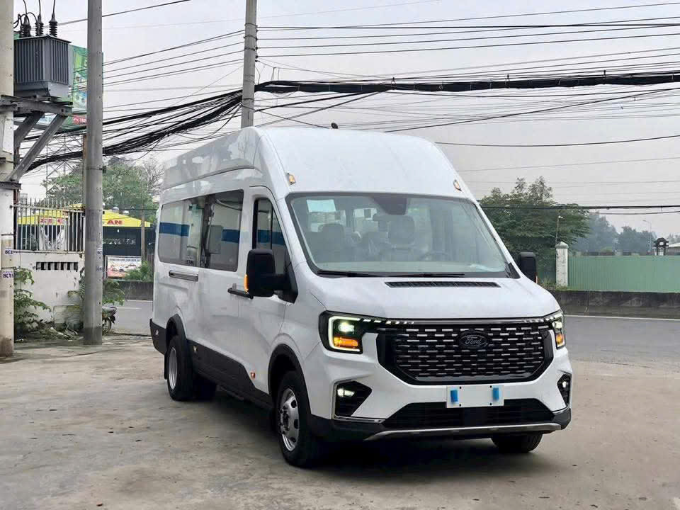 Thuê Xe 16 Chỗ Cà Mau