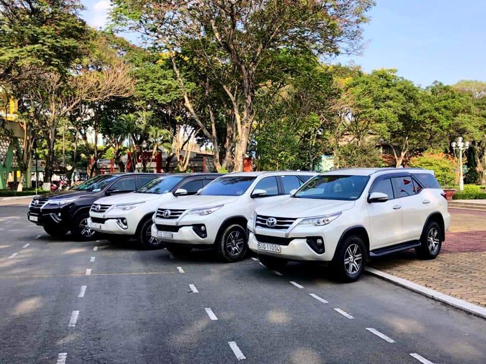Thuê xe Cà Mau cung cấp các dòng xe 7 chỗ đời mới