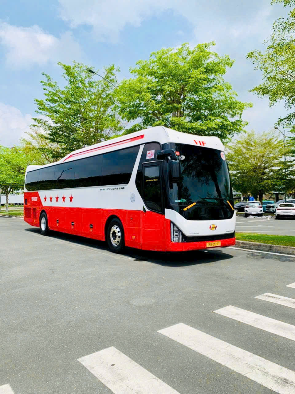 Thuê xe du lịch 45 chỗ tại Cà Mau Thuê xe du lịch 45 chỗ tại Cà Mau